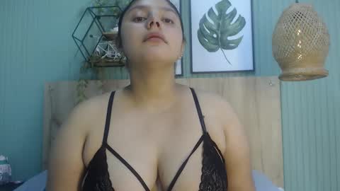 Snapshot of geo_jonnes25 chatting on 12.05.25 Geo J online show from 12.05.25