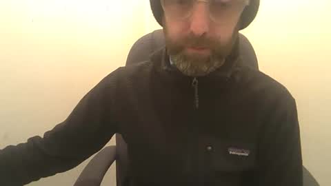 Snapshot of geon2xx chatting on 03.10.25 Geon online show from 03.10.25