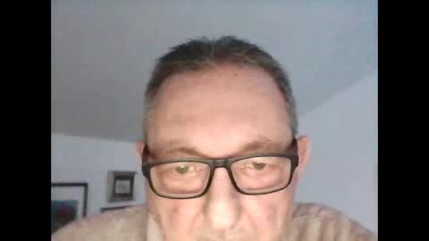 Snapshot of georg1412 chatting on 02.17.26 georg1412 online show from 02.17.26