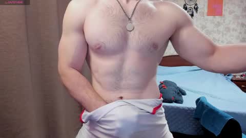 Snapshot of george_fflo chatting on 05.14.26 George lush is active online show from 05.14.26