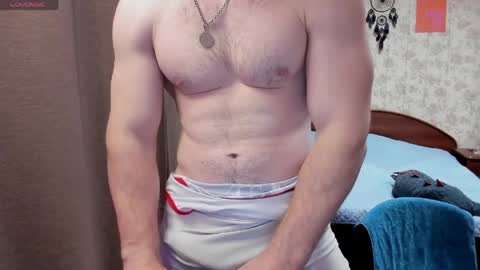 Snapshot of george_fflo chatting on 05.15.26 George lush is active online show from 05.15.26