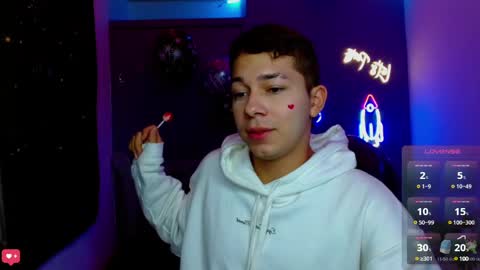 Snapshot of georgesmith_1 chatting on 01.09.25 GEORGE online show from 01.09.25