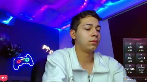 Snapshot of georgesmith_1 chatting on 01.13.25 GEORGE online show from 01.13.25