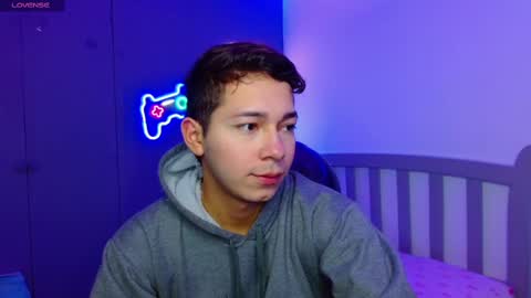 Snapshot of georgesmith_1 chatting on 01.20.25 GEORGE online show from 01.20.25