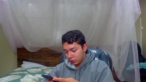 Snapshot of georgesmith_1 chatting on 02.10.25 GEORGE online show from 02.10.25