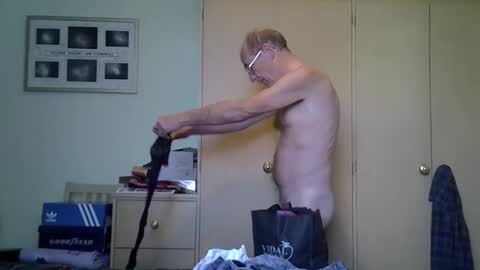 Snapshot of georgewelsher chatting on 04.12.26 georgewelsher online show from 04.12.26