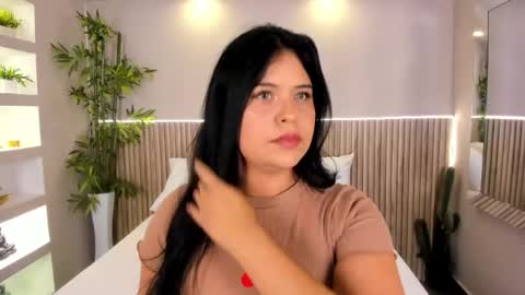 GeorginaReyes  online show from 04.20.26