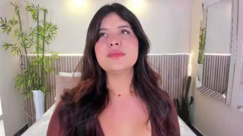 Snapshot of georginareyes chatting on 06.24.26 GeorginaReyes online show from 06.24.26