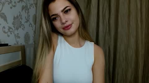 Snapshot of gerda_bloempje chatting on 10.30.25 Gerda online show from 10.30.25