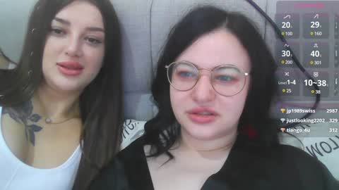 Snapshot of german_eva chatting on 02.05.25 Eva online show from 02.05.25