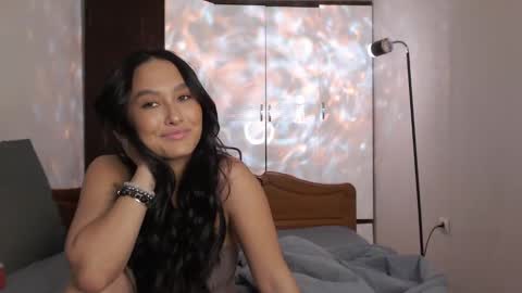 Snapshot of germiona_shine chatting on 02.12.25 Germiona online show from 02.12.25