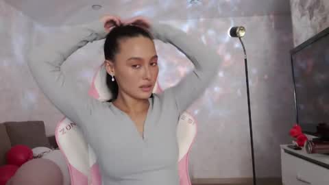 Snapshot of germiona_shine chatting on 04.08.26 Germiona online show from 04.08.26