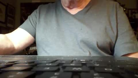 Snapshot of gerrardjj chatting on 12.02.24 Jason online show from 12.02.24