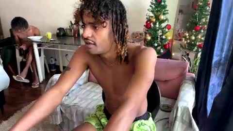 Snapshot of gerson229 chatting on 11.28.25 gerson229 online show from 11.28.25