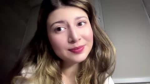 Snapshot of gertudewinfough chatting on 12.01.25 Diana online show from 12.01.25