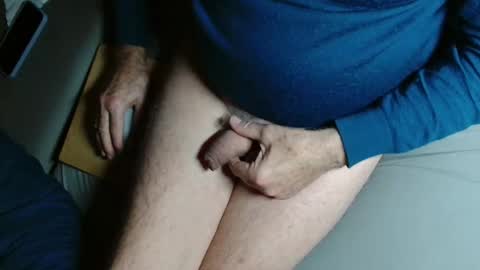 Snapshot of gesiur chatting on 11.16.25 geo online show from 11.16.25