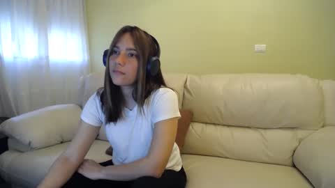 Snapshot of ggemas chatting on 02.15.25 ggemas online show from 02.15.25