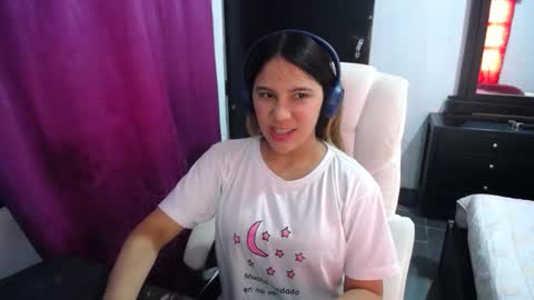 Snapshot of ggemas chatting on 10.19.25 ggemas online show from 10.19.25