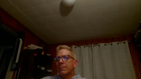 Snapshot of gggviking78 chatting on 05.17.26 gggviking78 online show from 05.17.26