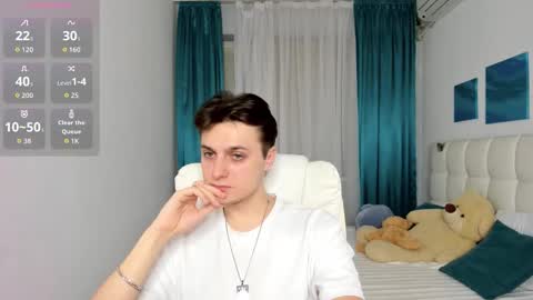 Snapshot of ggimperator chatting on 12.01.25 Alex online show from 12.01.25