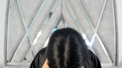 Danna Astrom online show from 02.05.25