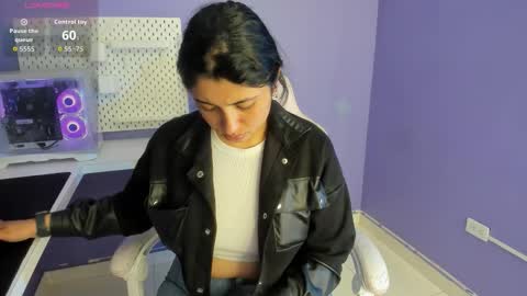 Danna Astrom online show from 10.05.25