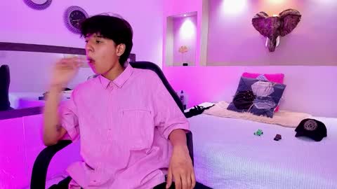 Your Girl  online show from 10.28.25