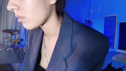 Your Girl  online show from 11.05.25