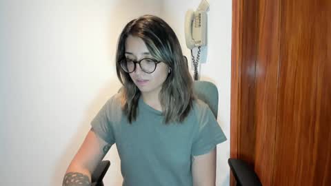 Snapshot of ghostcrimson chatting on 12.04.24 andy online show from 12.04.24