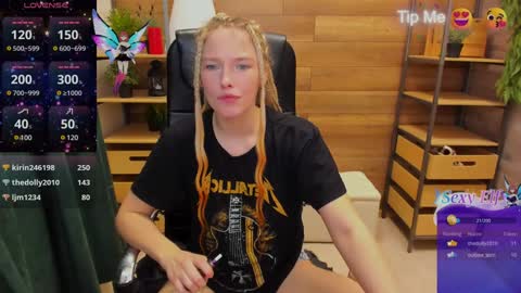 Snapshot of ghostly_temptation chatting on 01.26.25 Sweety online show from 01.26.25