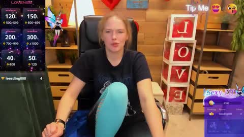 Snapshot of ghostly_temptation chatting on 03.02.25 Sweety online show from 03.02.25