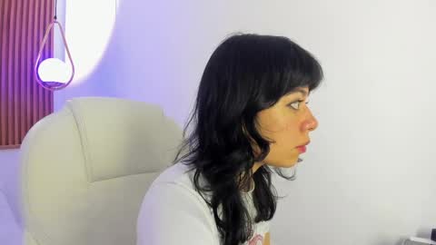 Milaa online show from 04.20.26