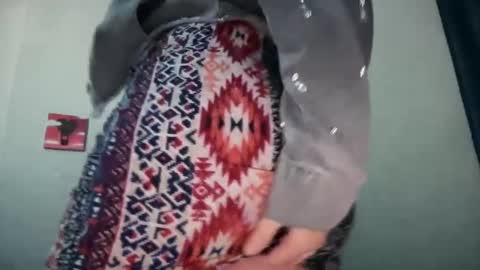 Snapshot of gia_is_horny chatting on 01.23.25 The Queen of Squirt online show from 01.23.25