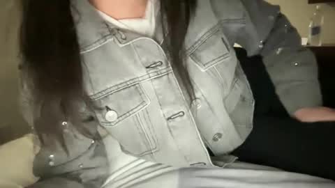 Snapshot of gia_is_horny chatting on 02.18.25 The Queen of Squirt online show from 02.18.25