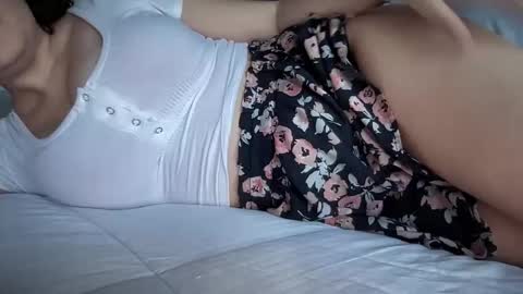 Snapshot of gia_is_horny chatting on 03.05.25 The Queen of Squirt online show from 03.05.25