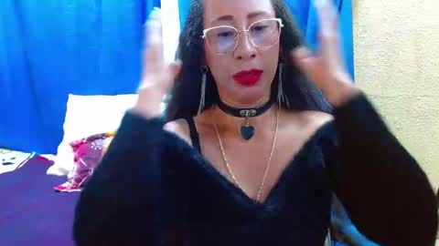Snapshot of gia_leinn chatting on 06.06.26 Gia online show from 06.06.26