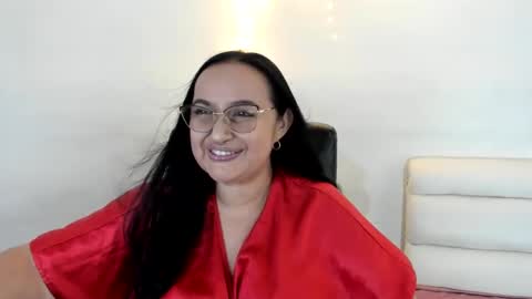 nahomi online show from 01.11.25