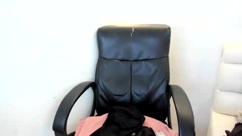 nahomi online show from 01.18.25