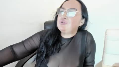 nahomi online show from 01.19.25