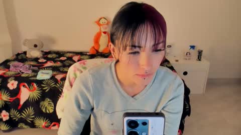 GIA WHITE Independet  online show from 10.13.25