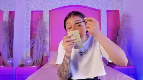 Gia online show from 11.11.25