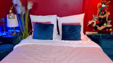 Gia online show from 12.21.25