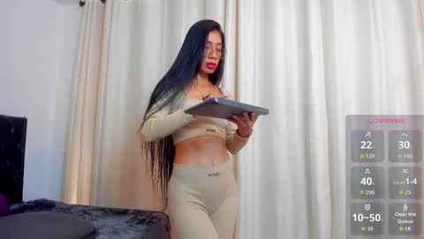 Giana online show from 04.30.26