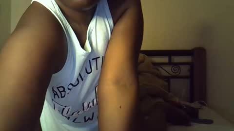 Giannah online show from 10.14.25