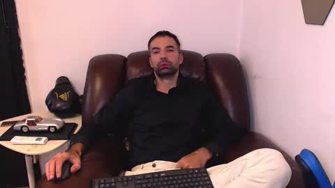 Gianni online show from 10.19.25