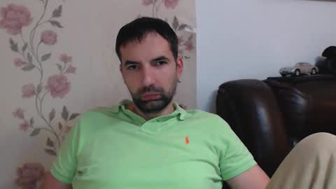 Snapshot of gianni_lion chatting on 12.19.25 Gianni online show from 12.19.25