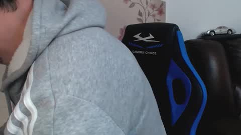 Snapshot of gianni_lion chatting on 02.04.26 Gianni online show from 02.04.26