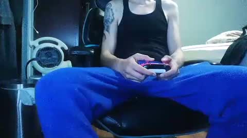 Snapshot of giantdick4u1991 chatting on 09.18.25 giantdick4u1991 online show from 09.18.25