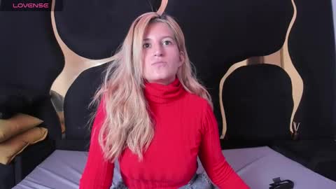 GiaRoussel online show from 02.04.26