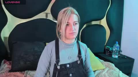 GiaRoussel online show from 03.03.26